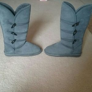 BearPaw grey boots